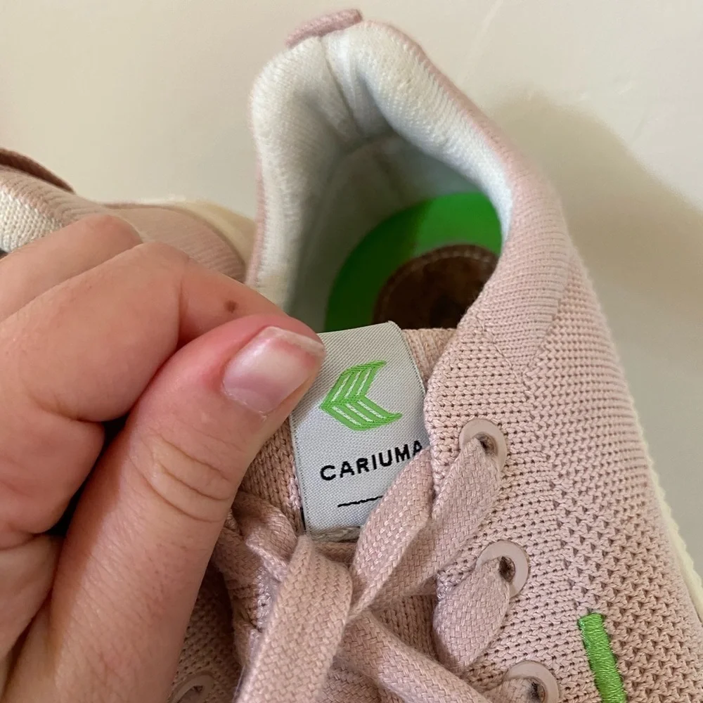 Cariuma IBI Low Top Blush Pink Sneakers Women’s Size 6
